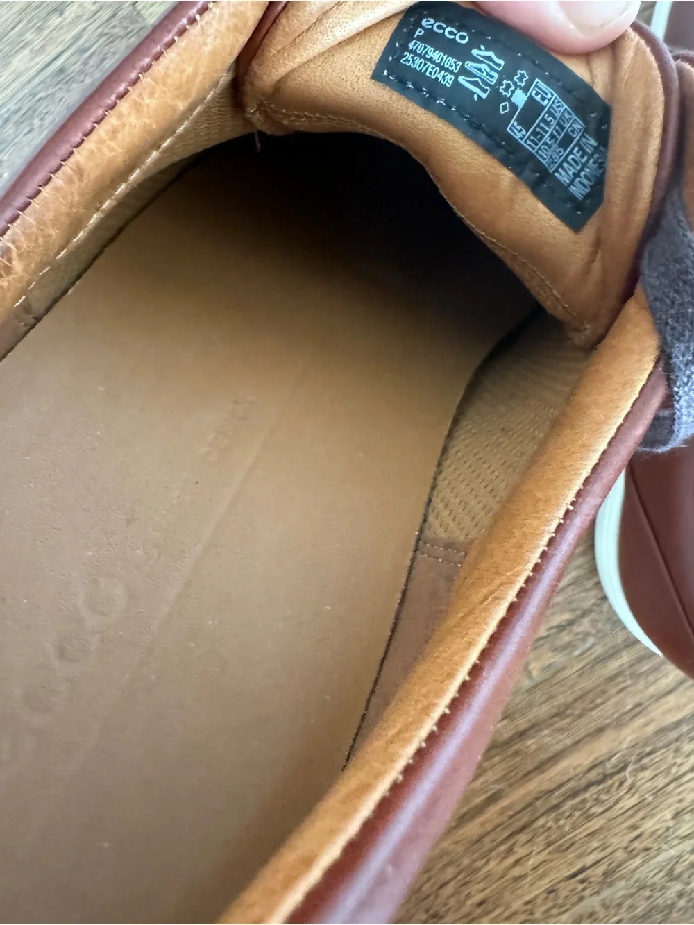 Ecco smooth chestnut